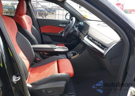 2025 BMW X2 xDrive28I z USA, uszkodzony, nr VIN WBX63GM09S5397964